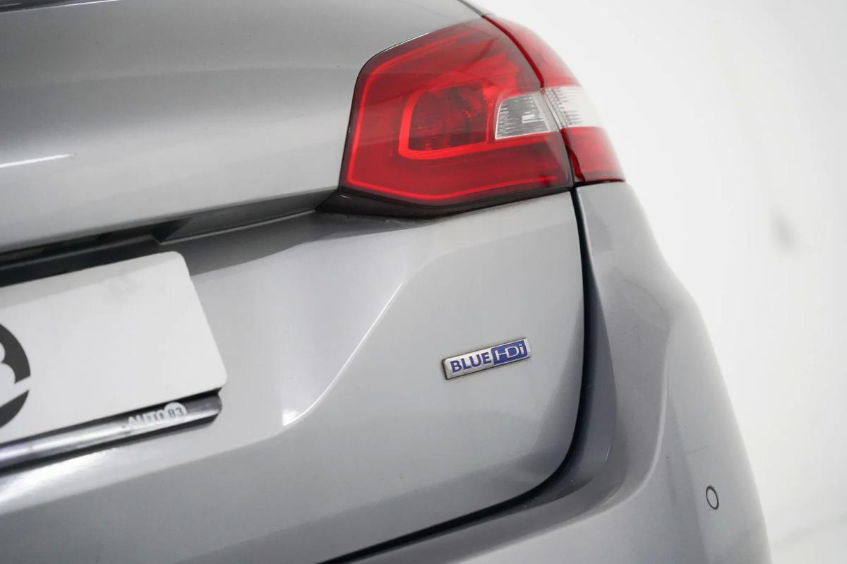peugeot-308-sw-2015-diesel-1560cc