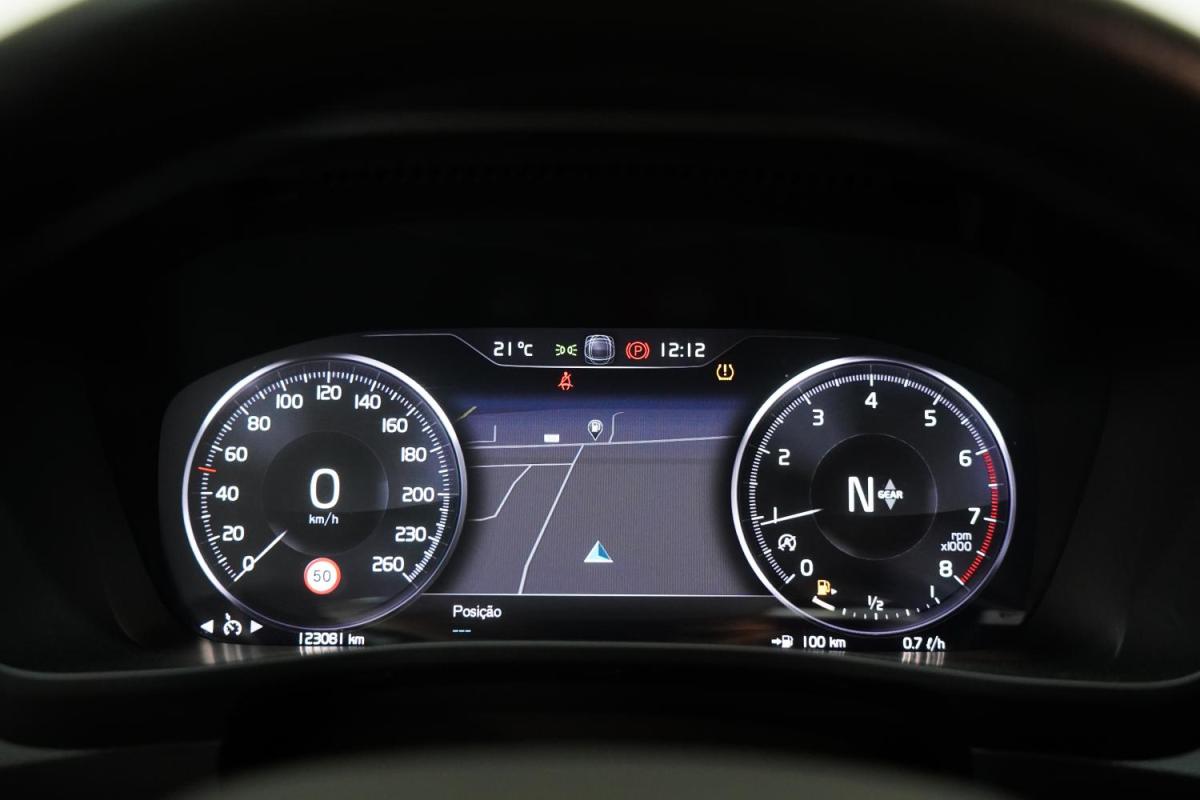 volvo-xc40-2018-gasolina-1477cc
