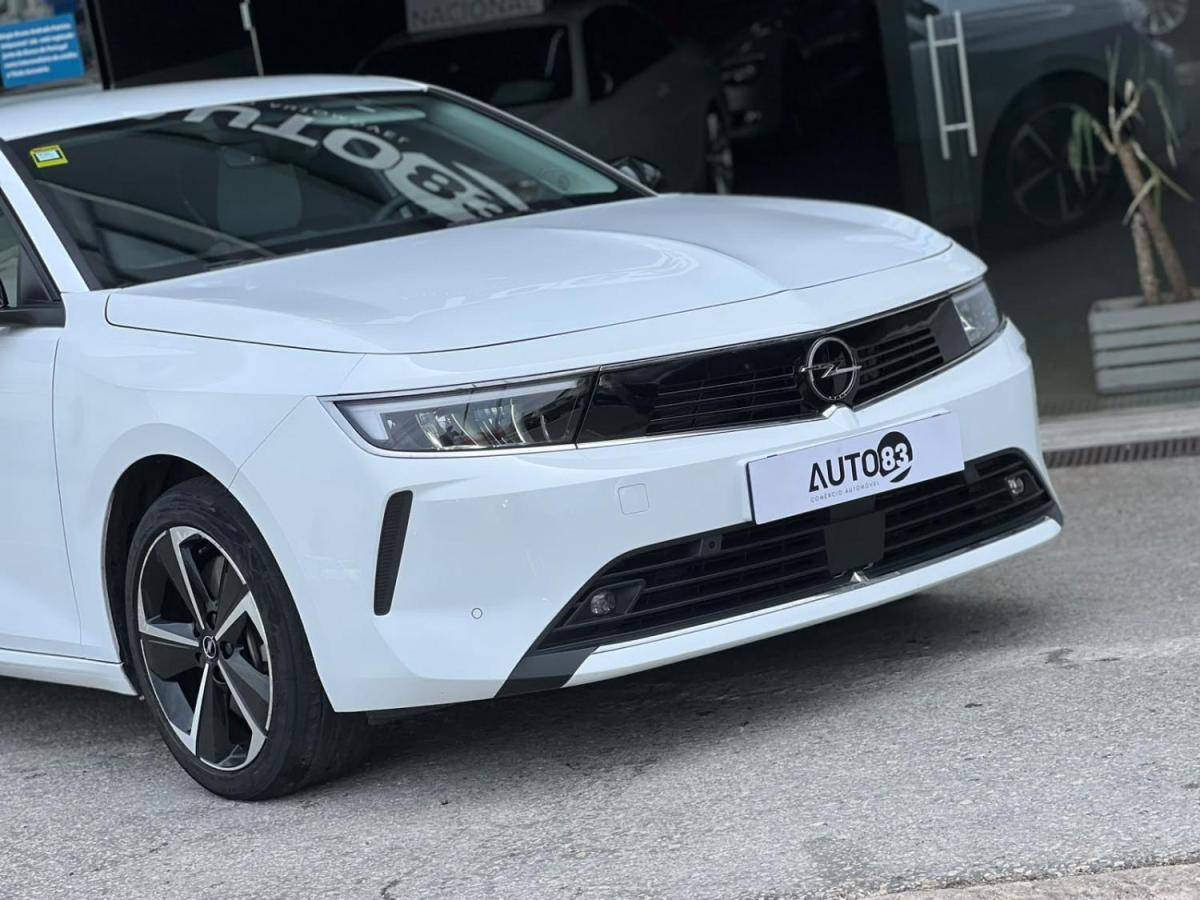 opel-astra-2022-hibrido-a-gasolina-1598cc