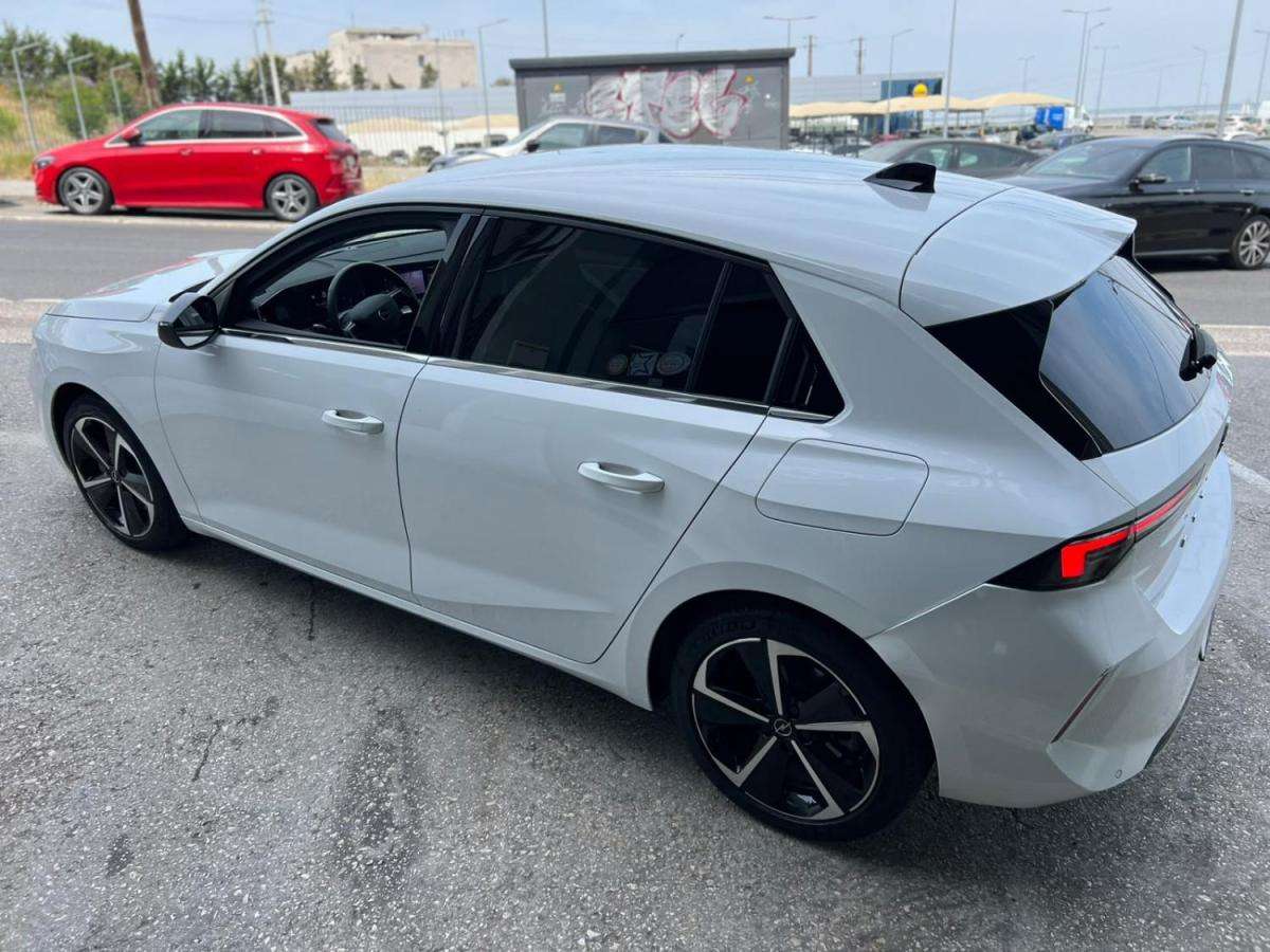 opel-astra-2022-hibrido-a-gasolina-1598cc