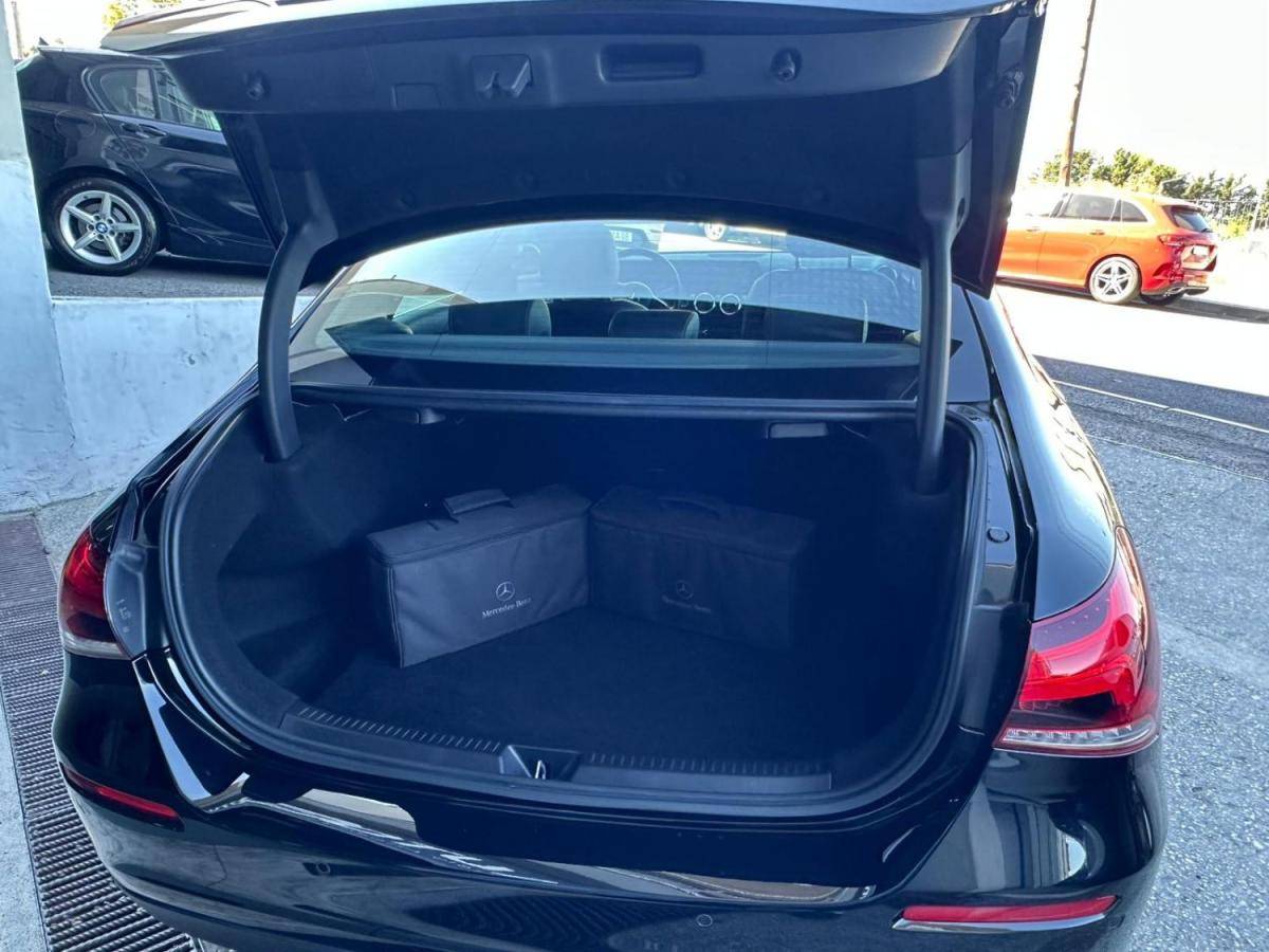 mercedes-benz-classe-a-2022-hibrido-a-gasolina-1332cc