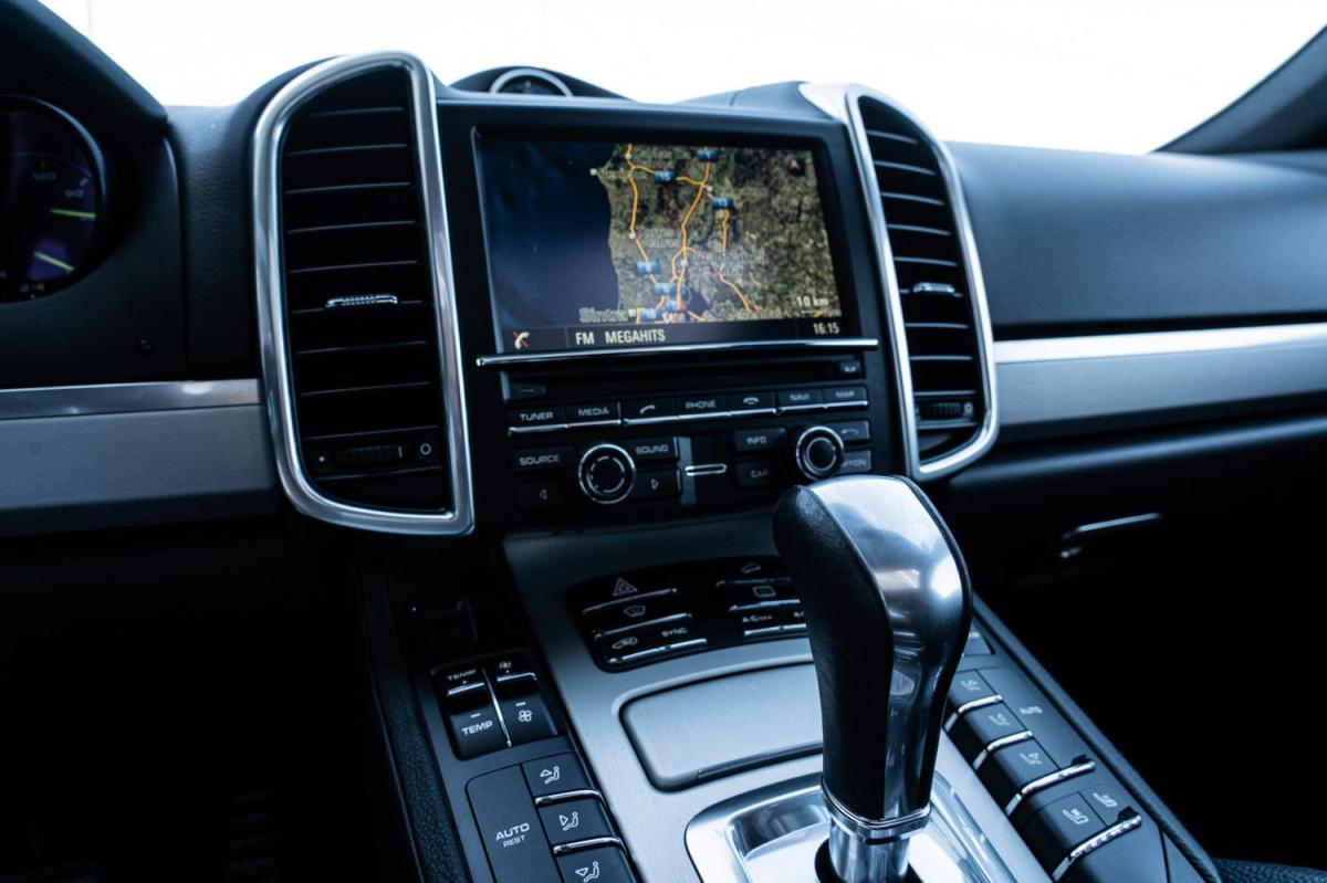 porsche-cayenne-2016-hibrido-a-gasolina-2995cc