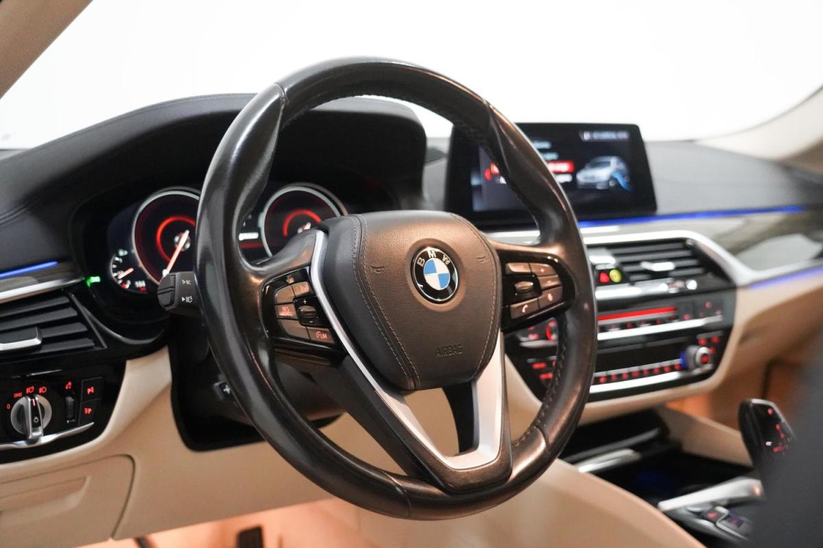 bmw-serie-5-2017-hibrido-a-gasolina-1998cc