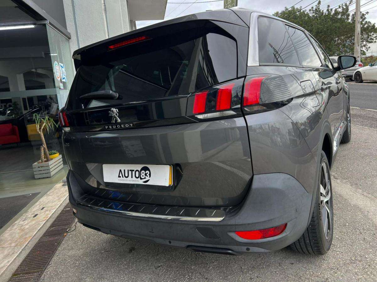 peugeot-5008-2019-diesel-1499cc