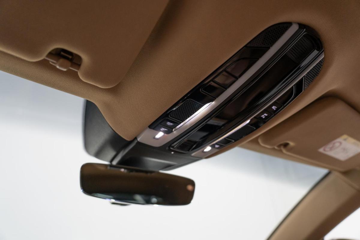 porsche-panamera-sport-turismo-2019-hibrido-a-gasolina-2894cc