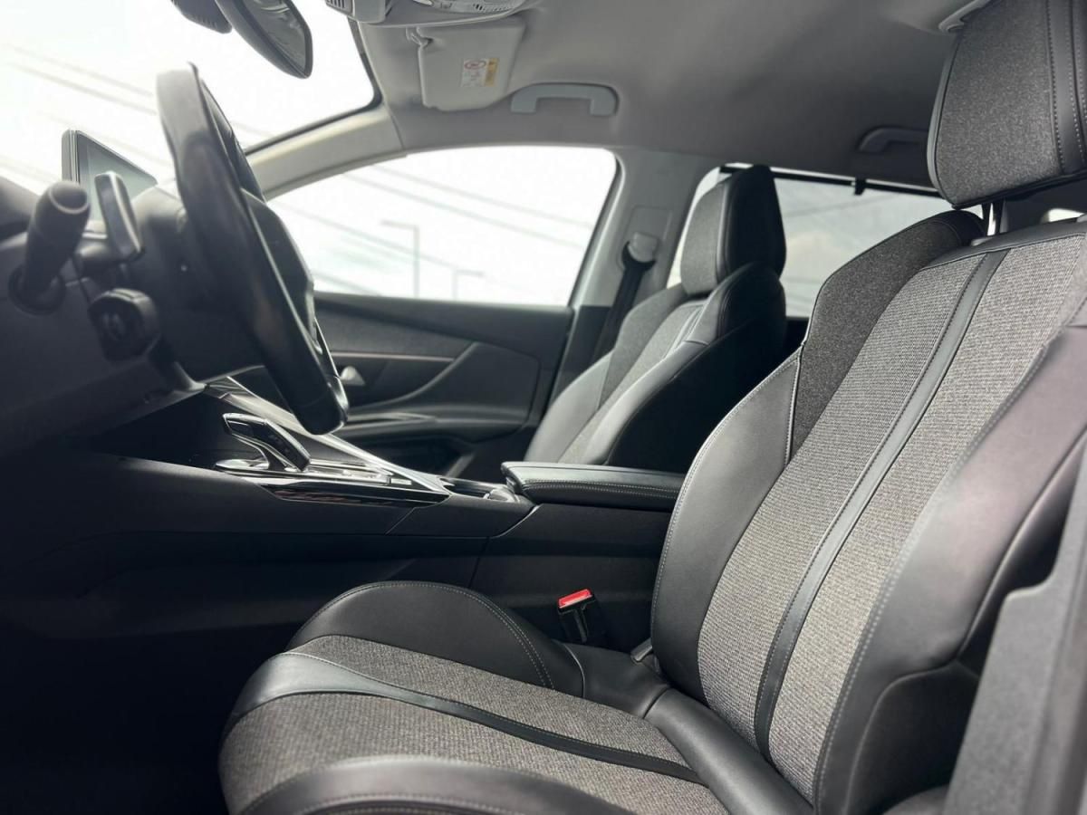 peugeot-5008-2019-diesel-1499cc