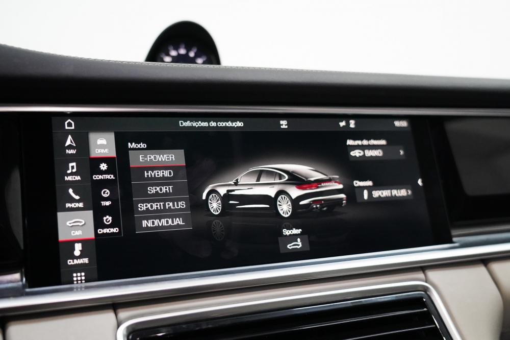 porsche-panamera-2018-hibrido-a-gasolina-2894cc