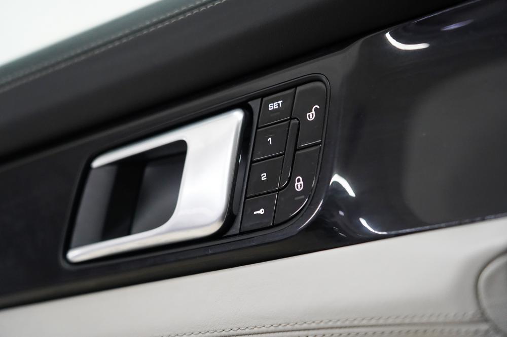 porsche-panamera-2018-hibrido-a-gasolina-2894cc