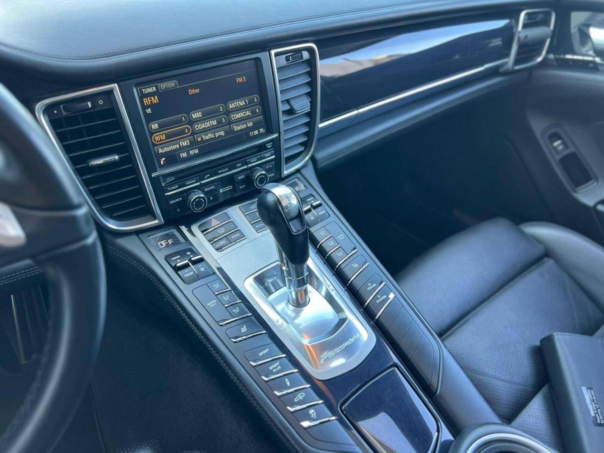 porsche-panamera-2015-hibrido-a-gasolina-2995cc