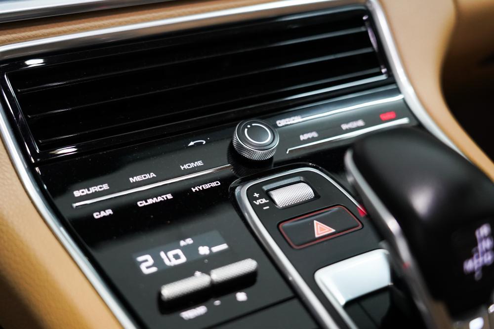 porsche-panamera-sport-turismo-2018-hibrido-a-gasolina-2894cc