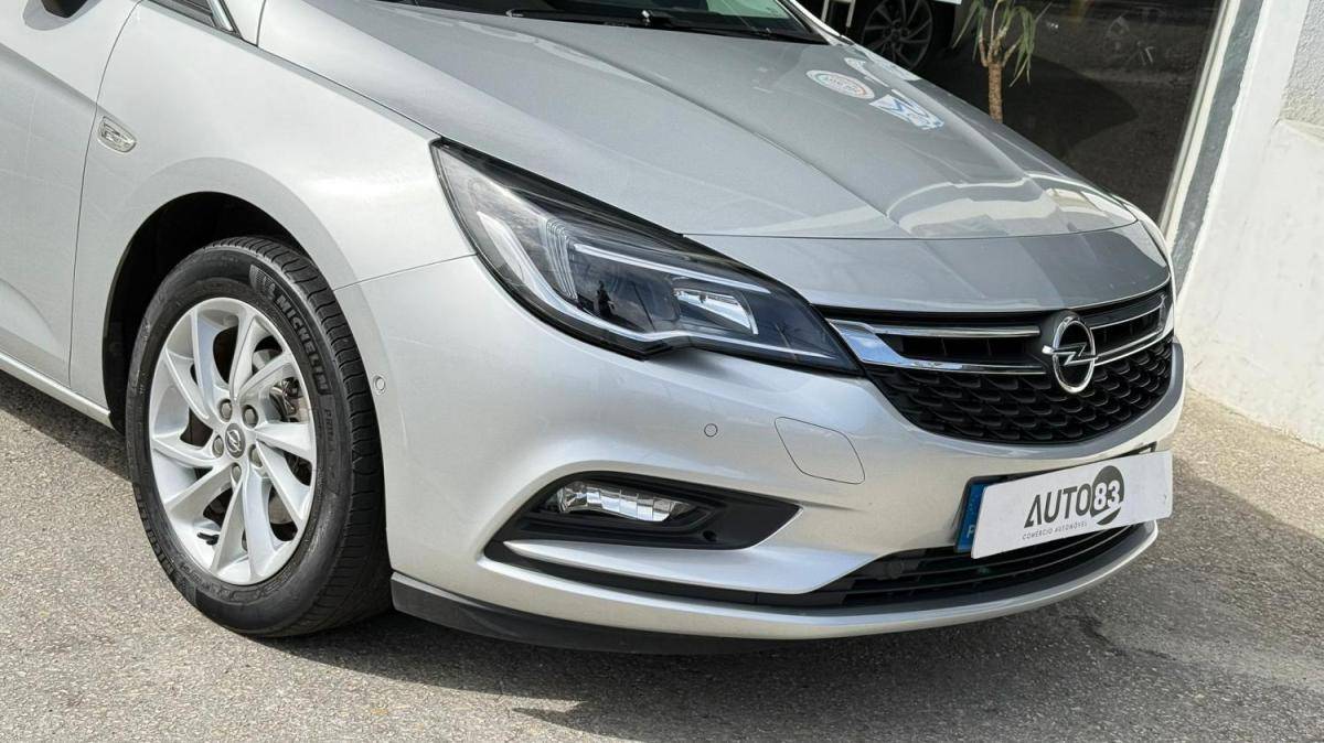 opel-astra-sport-tourer-2018-diesel-1598cc