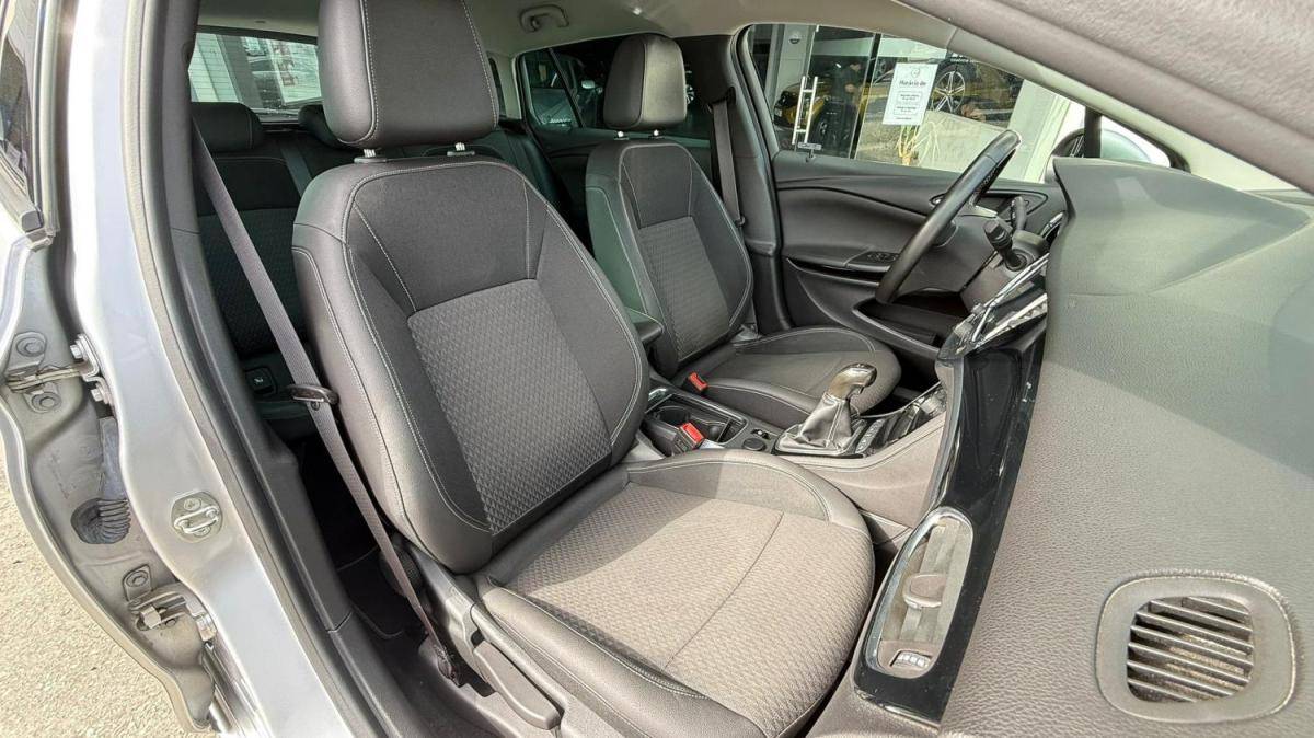 opel-astra-sport-tourer-2018-diesel-1598cc