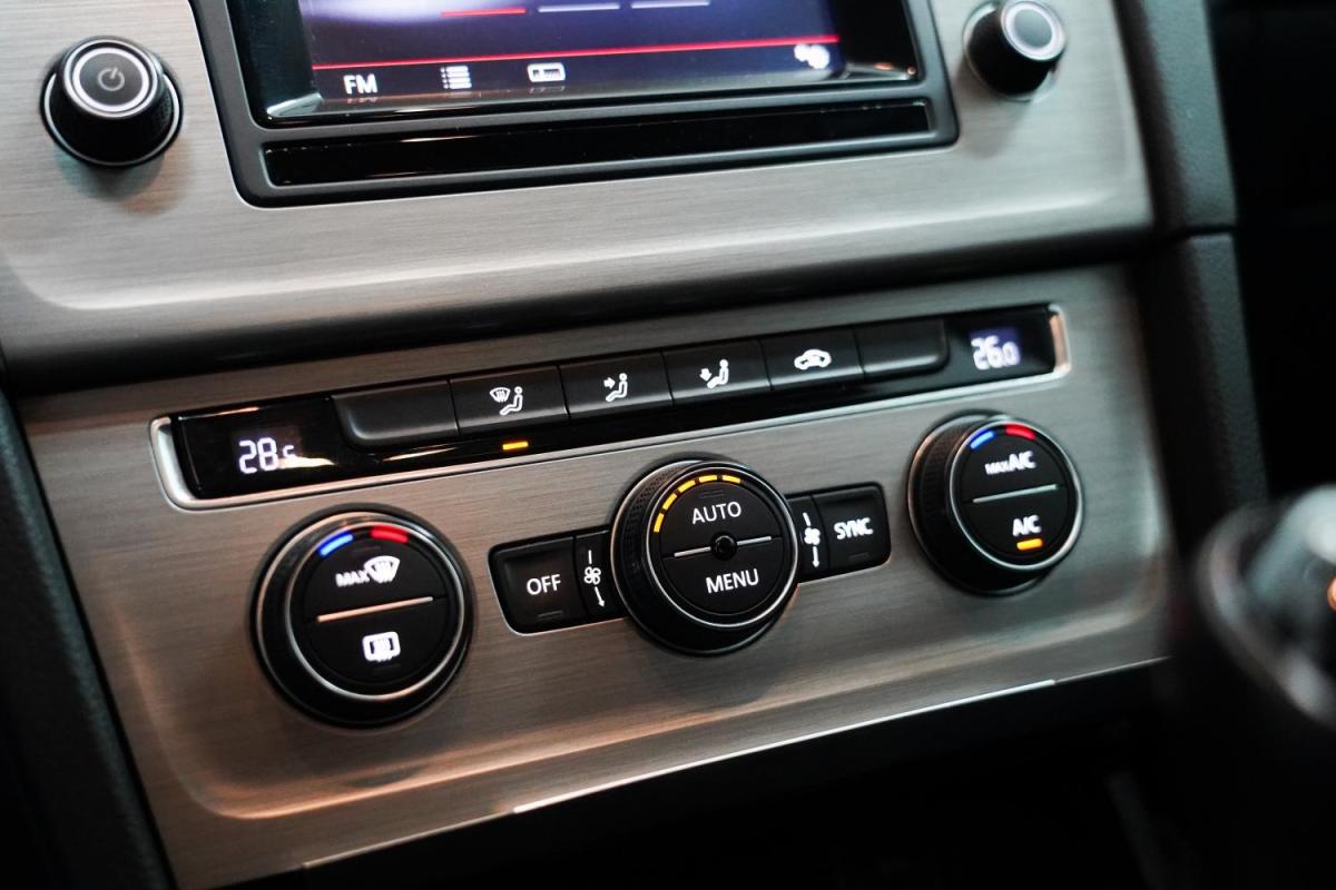 volkswagen-golf-2015-diesel-1598cc