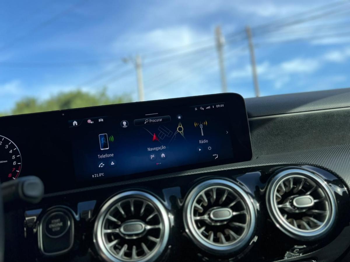 mercedes-benz-classe-a-2024-hibrido-a-gasolina-1332cc