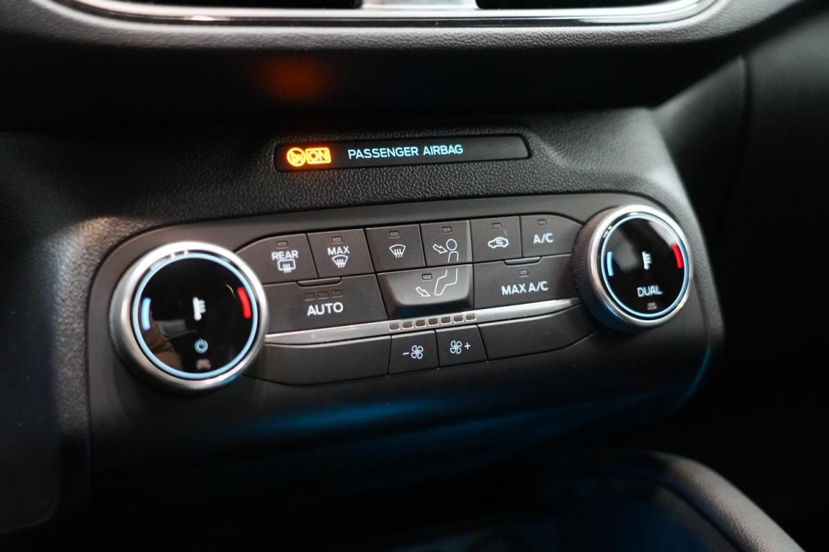 ford-kuga-2023-hibrido-a-gasolina-2488cc