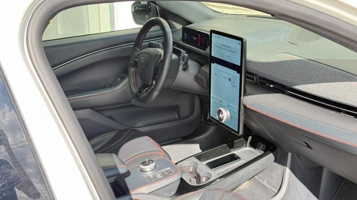 ford-mustang-mach-e-2021-eletrico-0cc