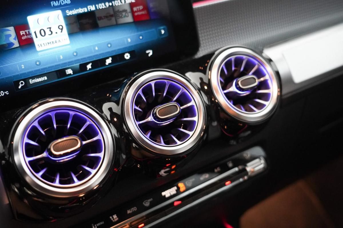 mercedes-benz-eqb-2023-eletrico-0cc