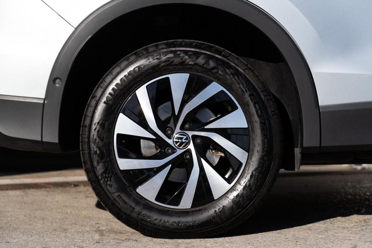 volkswagen-tiguan-2025-hibrido-a-gasolina-1498cc