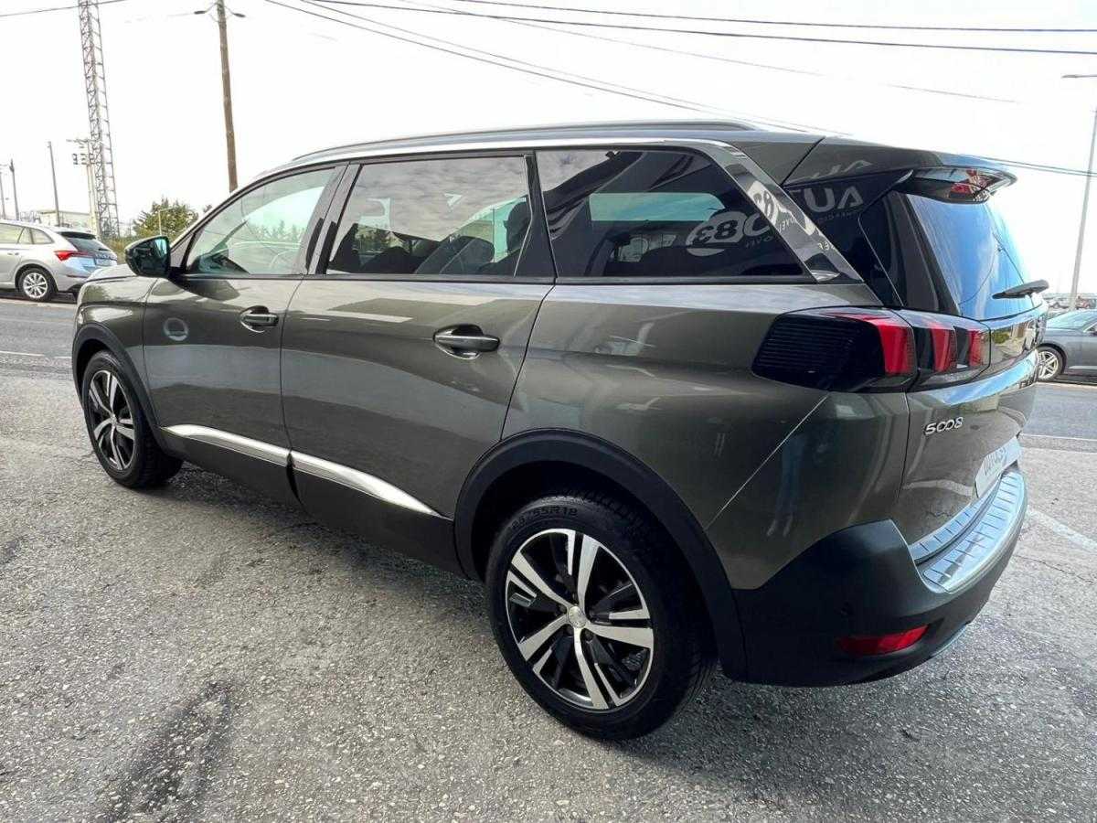 peugeot-5008-2017-diesel-1560cc