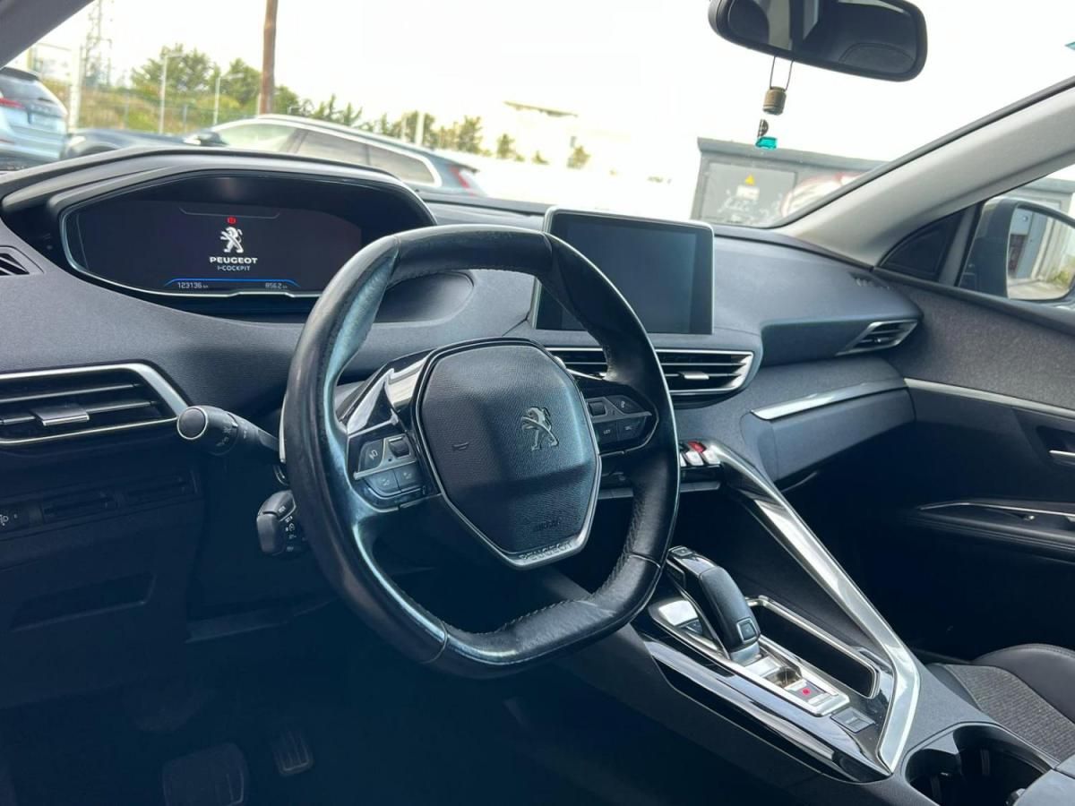 peugeot-5008-2017-diesel-1560cc