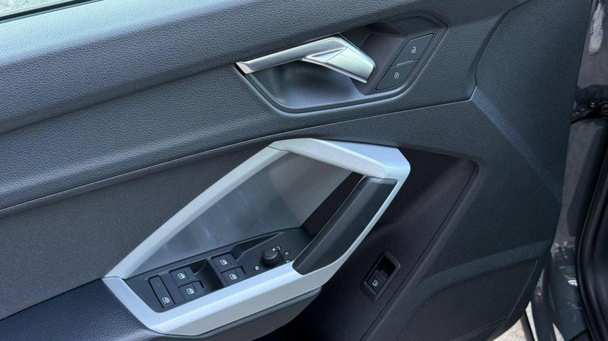 audi-q3-2022-hibrido-a-gasolina-1395cc