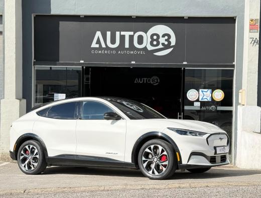 ford-mustang-mach-e-2021-eletrico-0cc