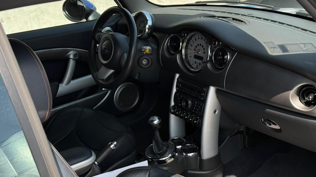 mini-cabrio-2006-gasolina-1598cc