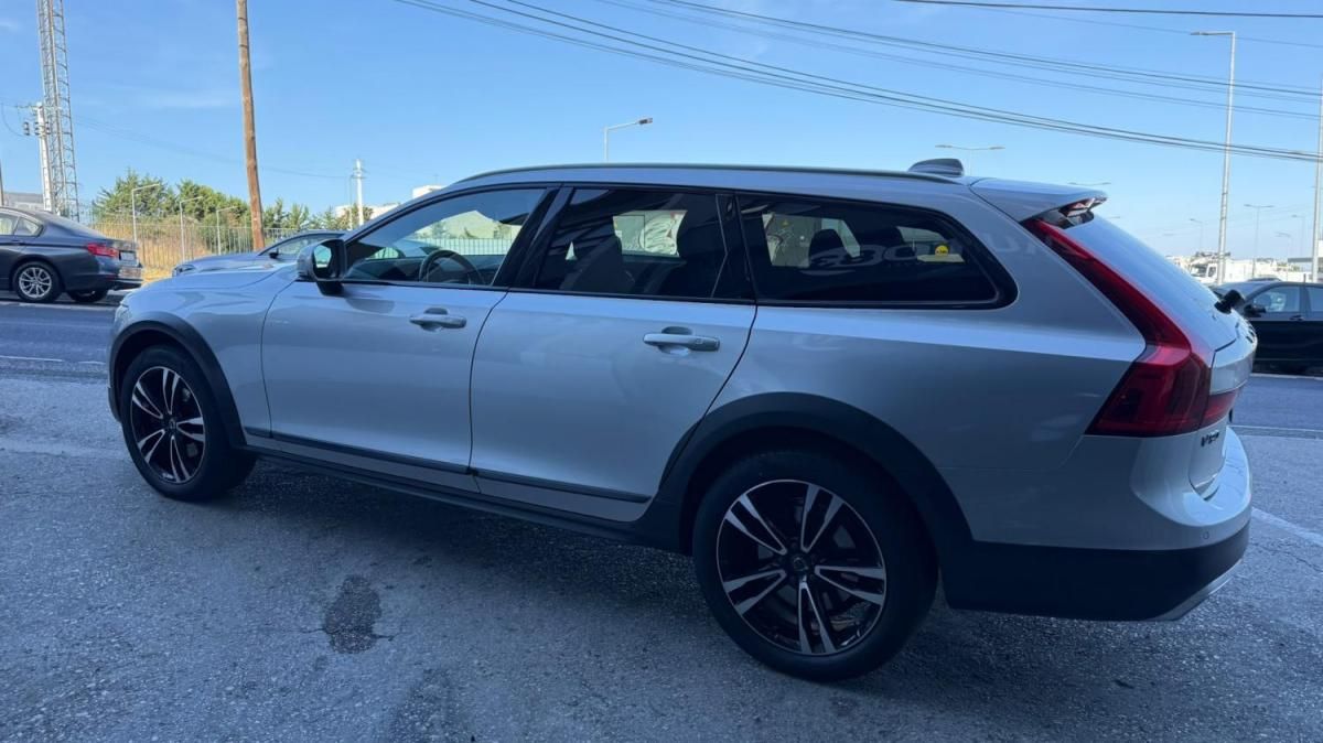 volvo-v40-cross-country-2015-diesel-1969cc