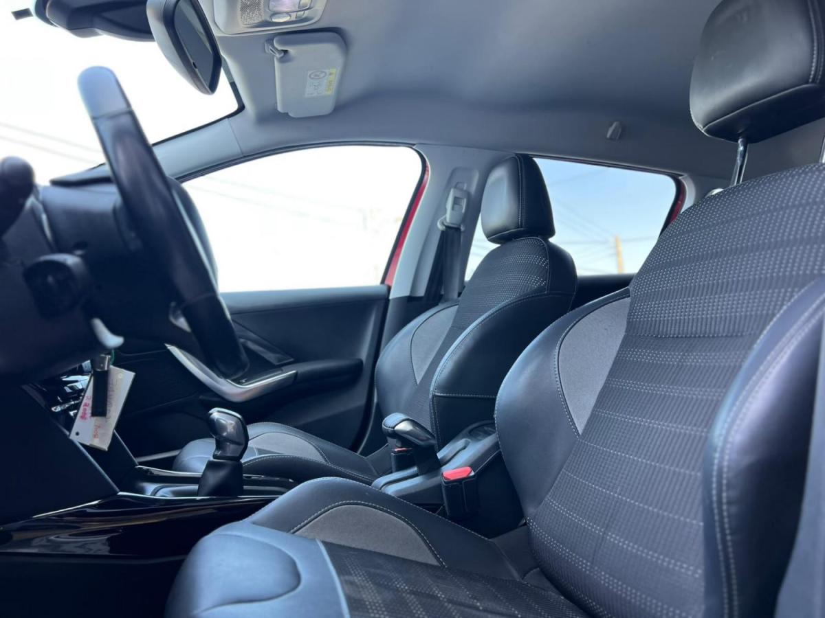 peugeot-2008-2018-gasolina-1199cc
