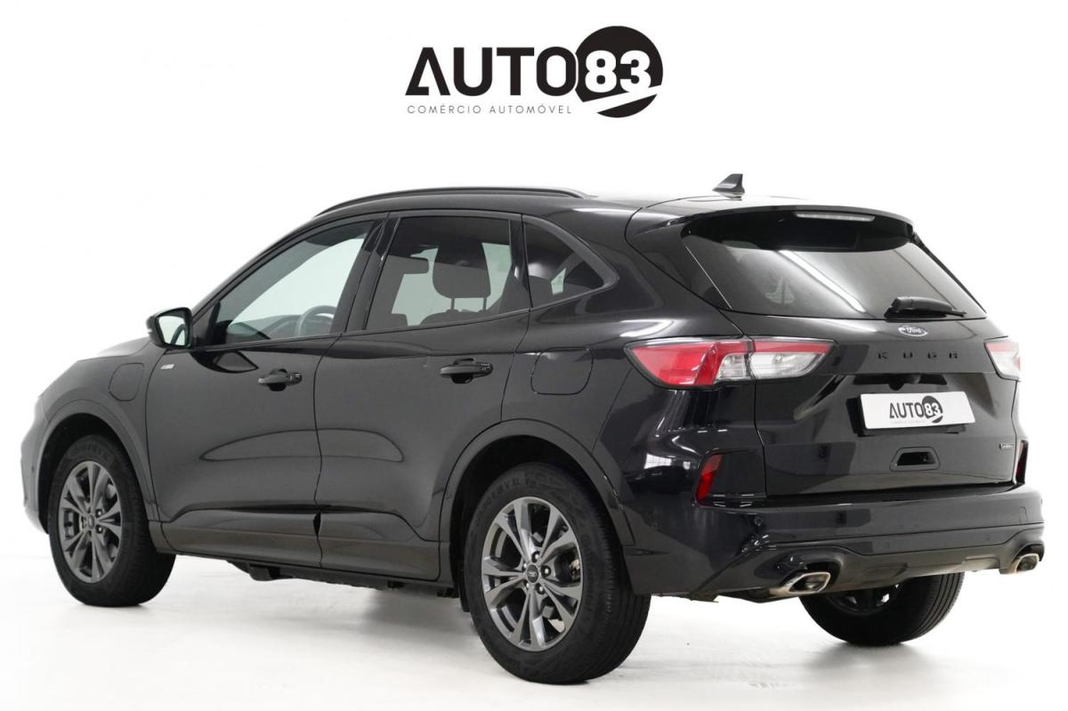 ford-kuga-2023-hibrido-a-gasolina-2488cc