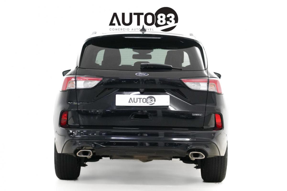 ford-kuga-2023-hibrido-a-gasolina-2488cc