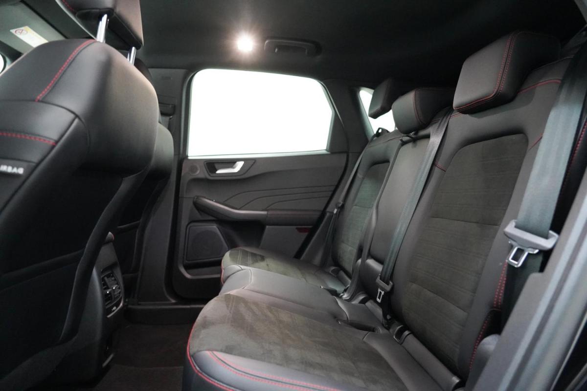 ford-kuga-2023-hibrido-a-gasolina-2488cc