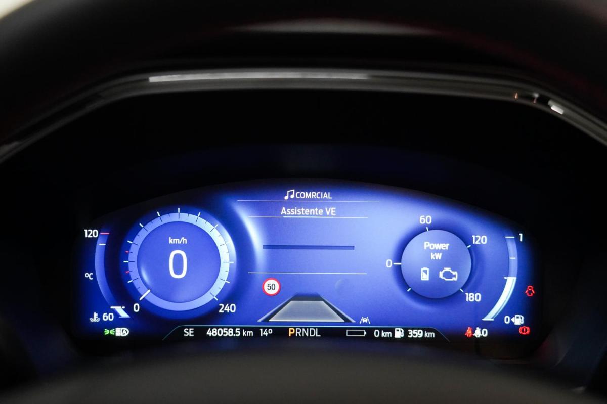 ford-kuga-2023-hibrido-a-gasolina-2488cc