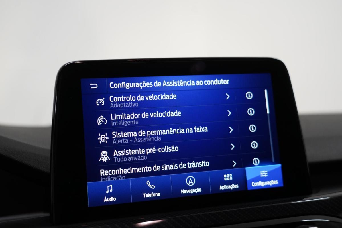 ford-kuga-2023-hibrido-a-gasolina-2488cc