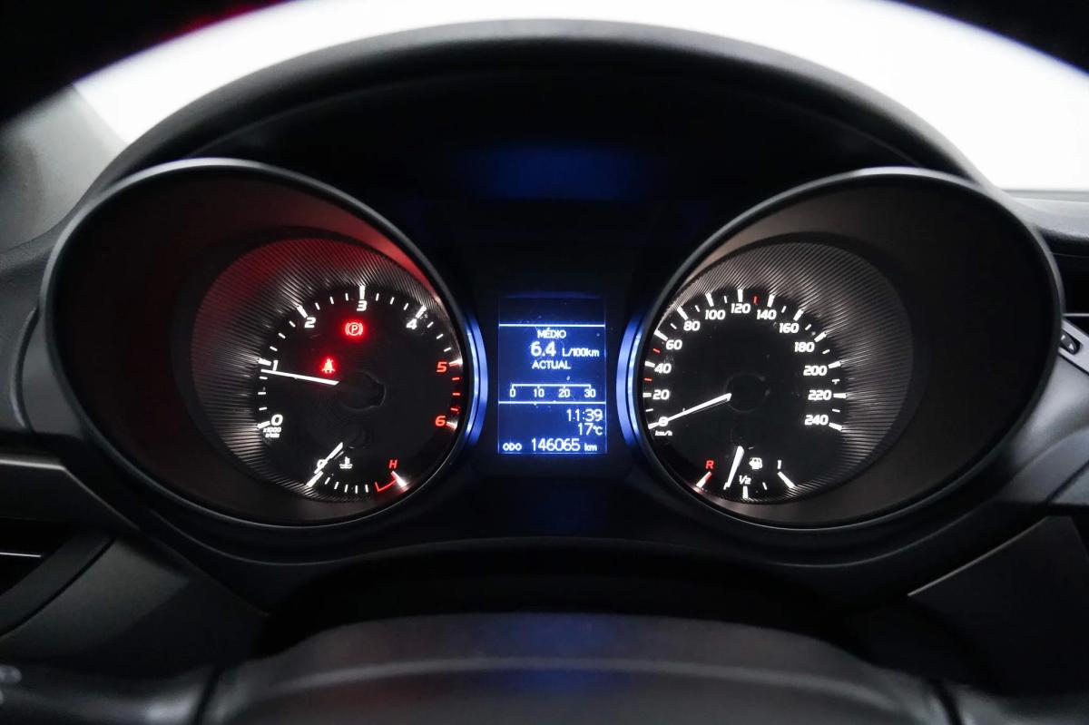 toyota-avensis-2016-diesel-1598cc
