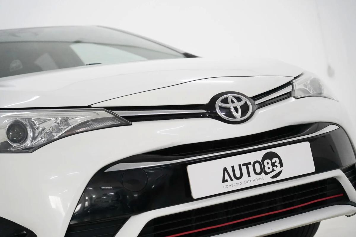 toyota-avensis-2016-diesel-1598cc
