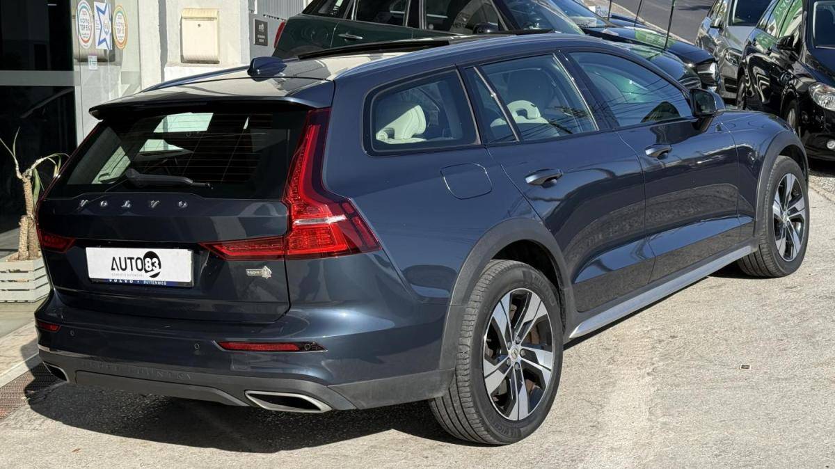 volvo-v60-cross-country-2021-gasolina-2497cc