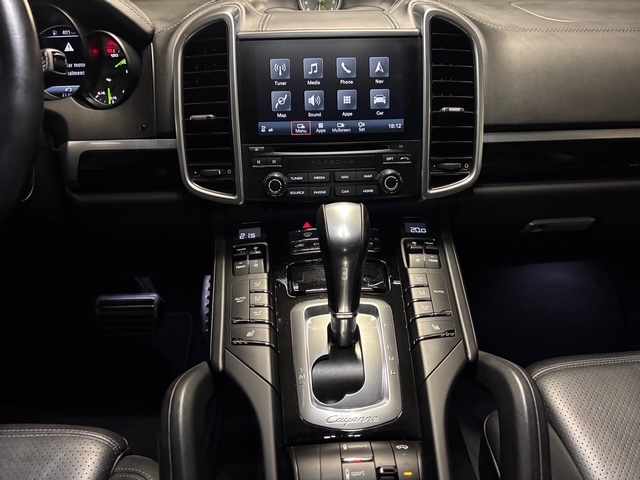 porsche-cayenne-s-3-0-v6-e-hybrid-2017-gasolina-2995cc