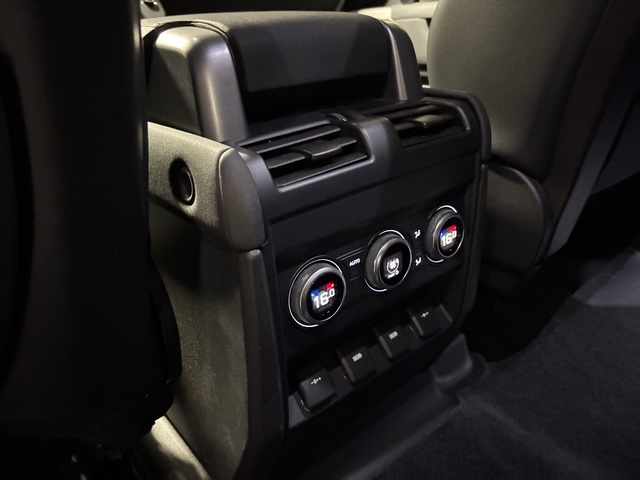 land-rover-defender-110-d240-2020-diesel-1999cc
