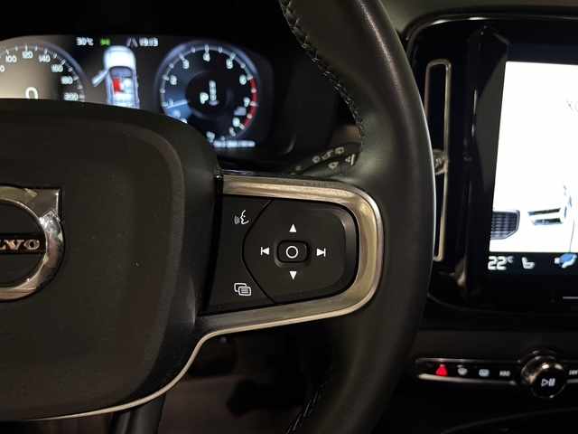 volvo-xc40-1-5-t2-2022-gasolina-1477cc