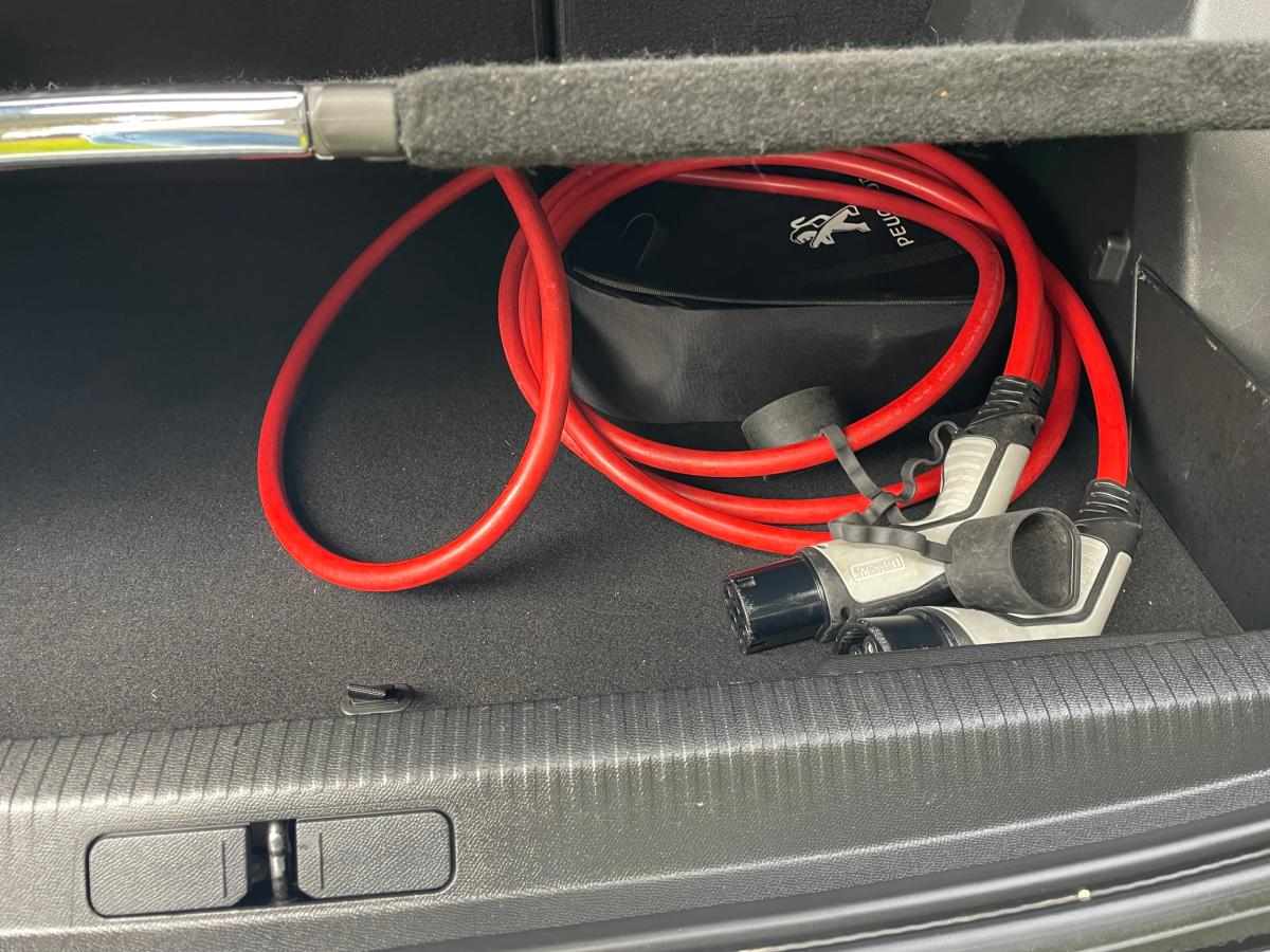 peugeot-e-2008-allure-ev-50kwh-2020-eletrico