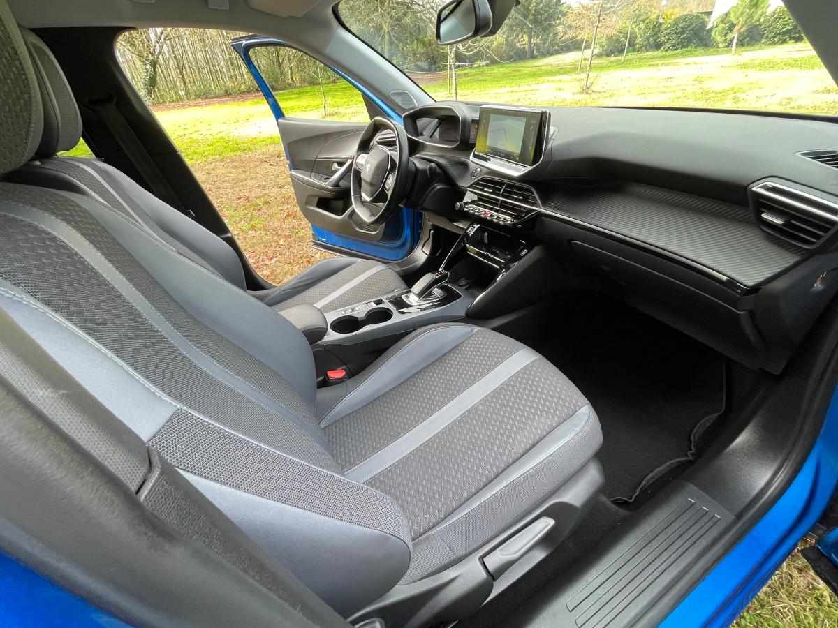 peugeot-e-2008-allure-ev-50kwh-2020-eletrico