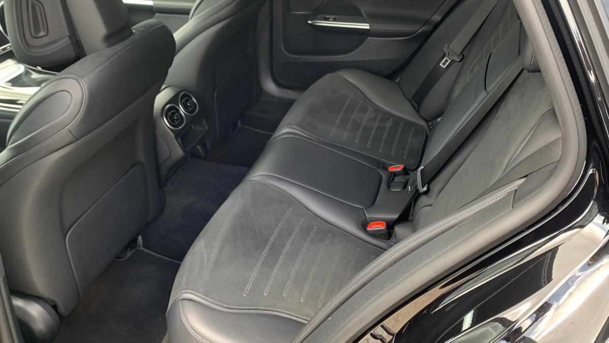 mercedes-benz-classe-c-2023-hibrido-a-gasolina-1999cc