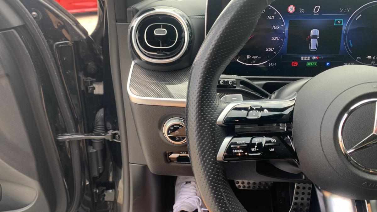 mercedes-benz-classe-c-2023-hibrido-a-gasolina-1999cc