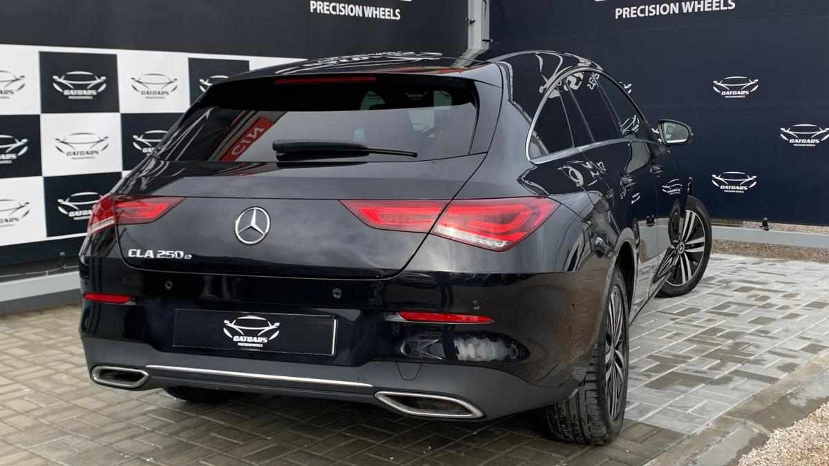 mercedes-benz-cla-250-e-2021-gasolina-1332cc