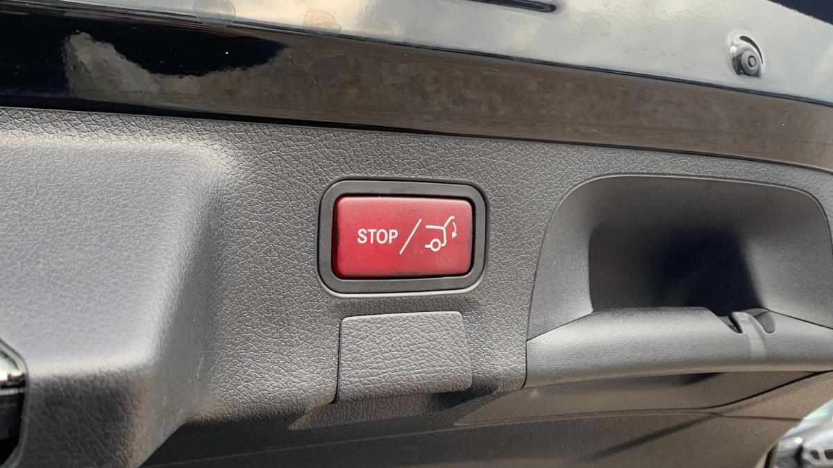 mercedes-benz-cla-250-e-2021-gasolina-1332cc