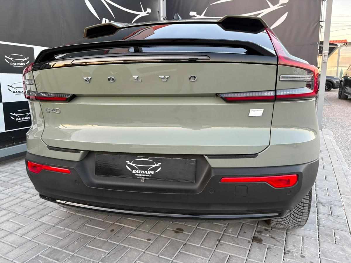 volvo-c40-recharge-pure-electric-2023-eletrico