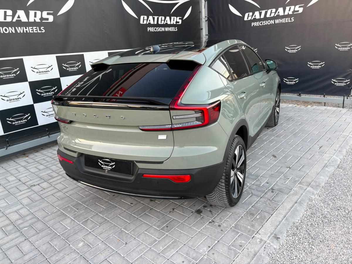 volvo-c40-recharge-pure-electric-2023-eletrico
