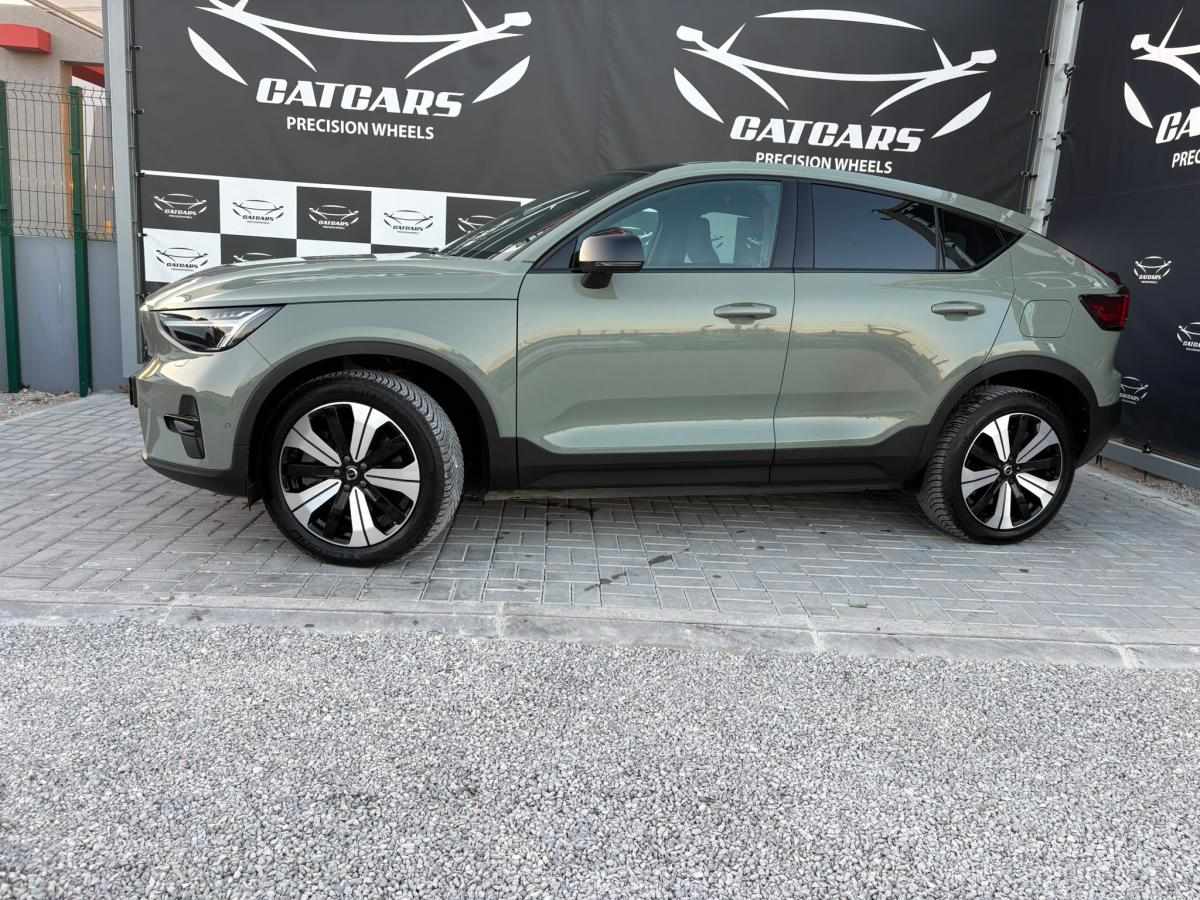 volvo-c40-recharge-pure-electric-2023-eletrico