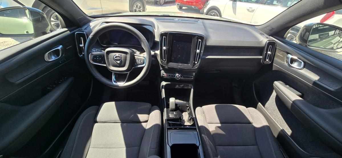 volvo-c40-recharge-pure-electric-2023-eletrico